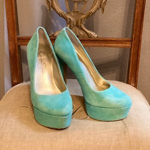 Jessica Simpson teal pumps